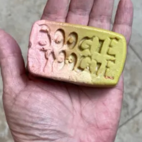 🌟🧚‍♀️LUSH Boogie Woogie 2023 DISCONTINUED Holiday Soap NWT - Picture 2 of 6